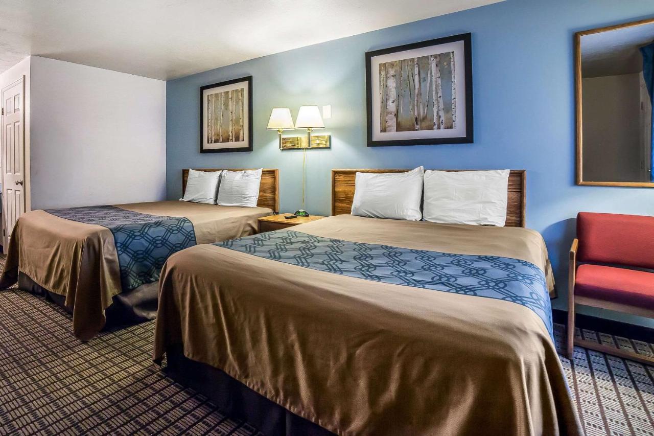 Econo Lodge Inn & Suites Logan Kültér fotó